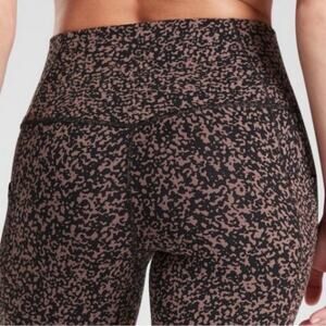 ATHLETA | Salutation Stash Pocket Gravel 7/8 Tight Leggings Sz M